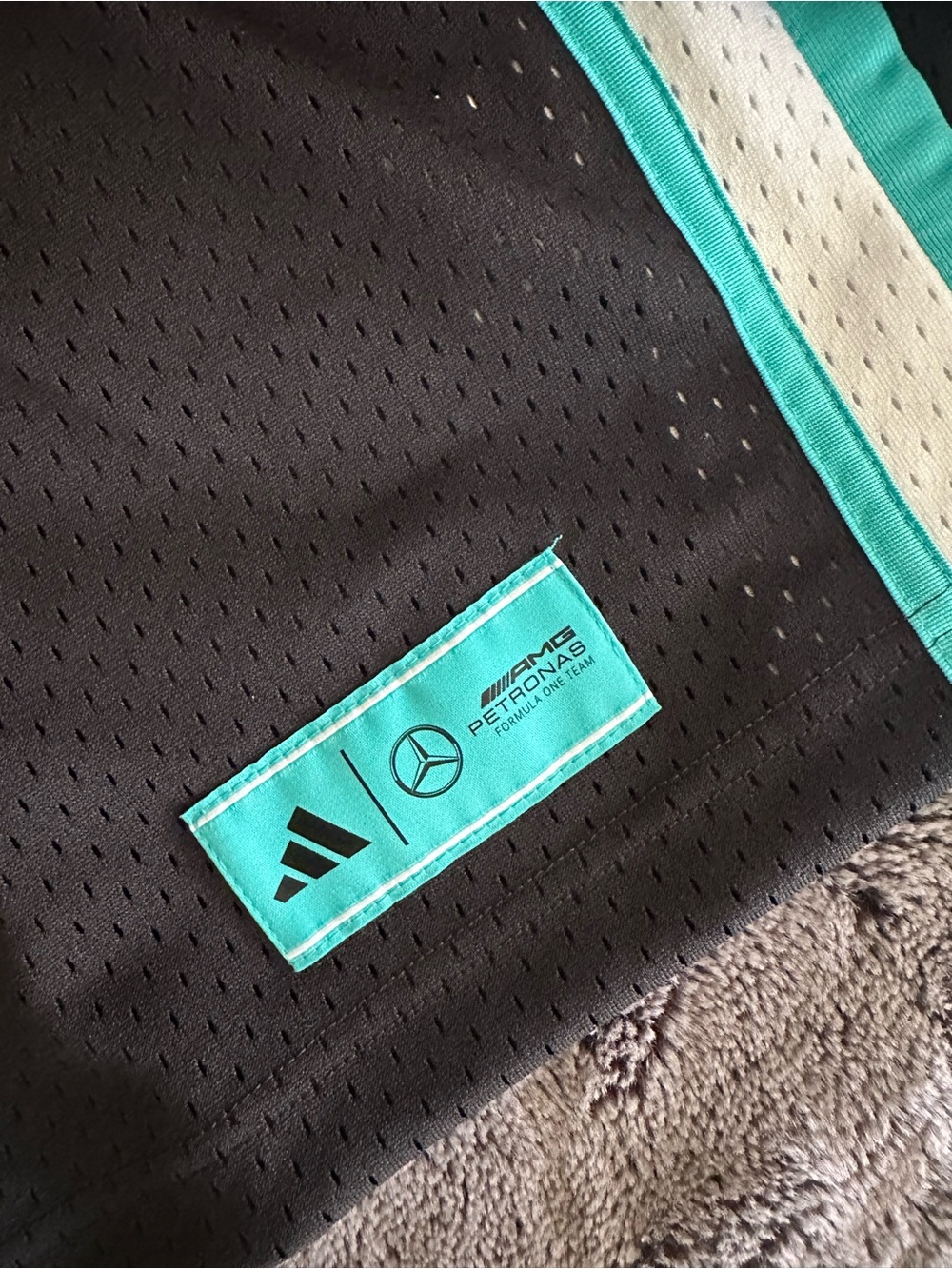Adidas Mercedes F1 Team Black & Teal Jersey. BNWT. Men’s size XL - Picture 5 of 5
